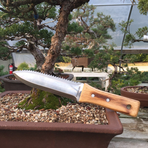 Hori Hori Knife - The All Purpose Tool