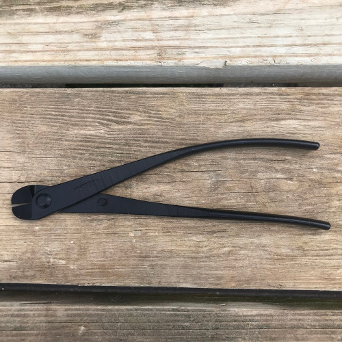 Carbon Steel Traditional Bonsai Wire Cutters - Designed to Cut Wire Without Damaging the Branch.