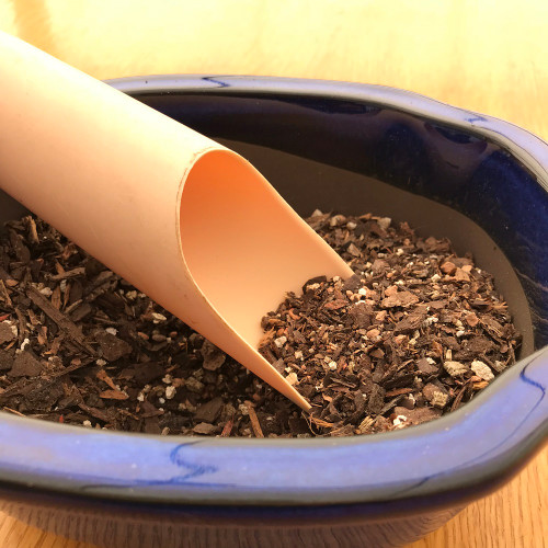 Plastic Soil Scoops - Set of 3